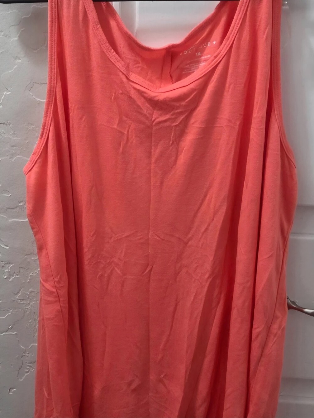 Women’s Sleeveless Scoop Neck Tank Top - Coral Pink